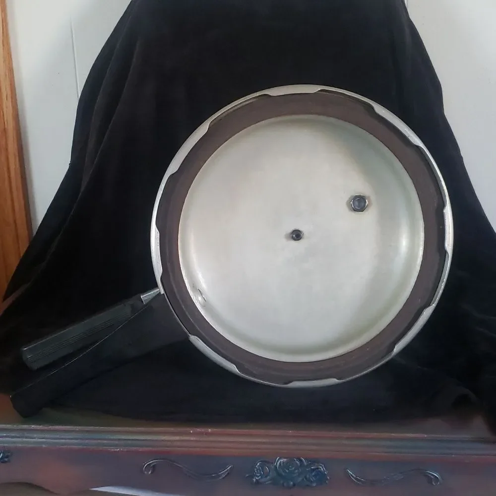 Vintage Mirro-Matic 4 Qt Aluminum Pressure Cooker with Locking Lid (No Rack)